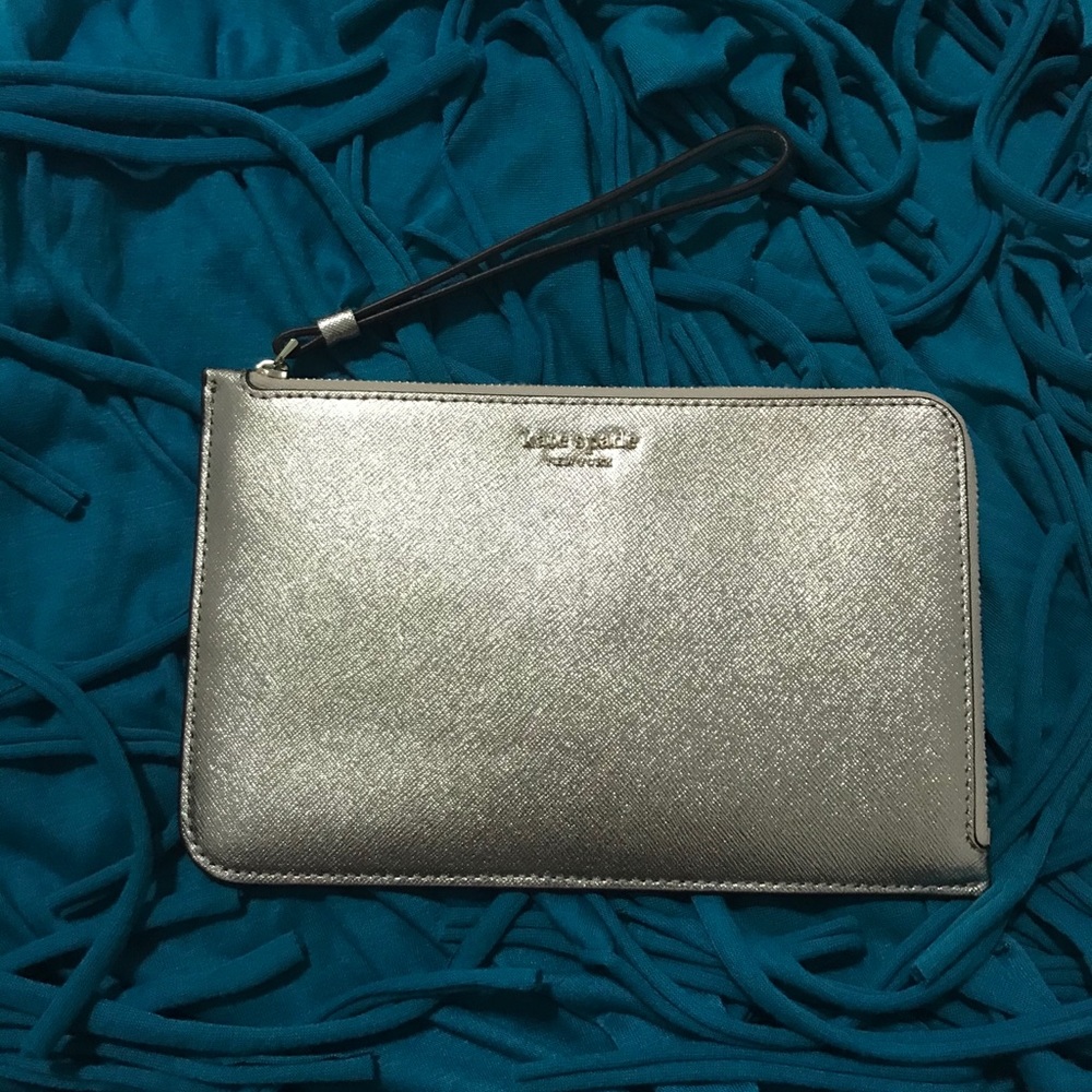 NWT Kate Spade ♠️ L-Zip Wristlet/Wallet